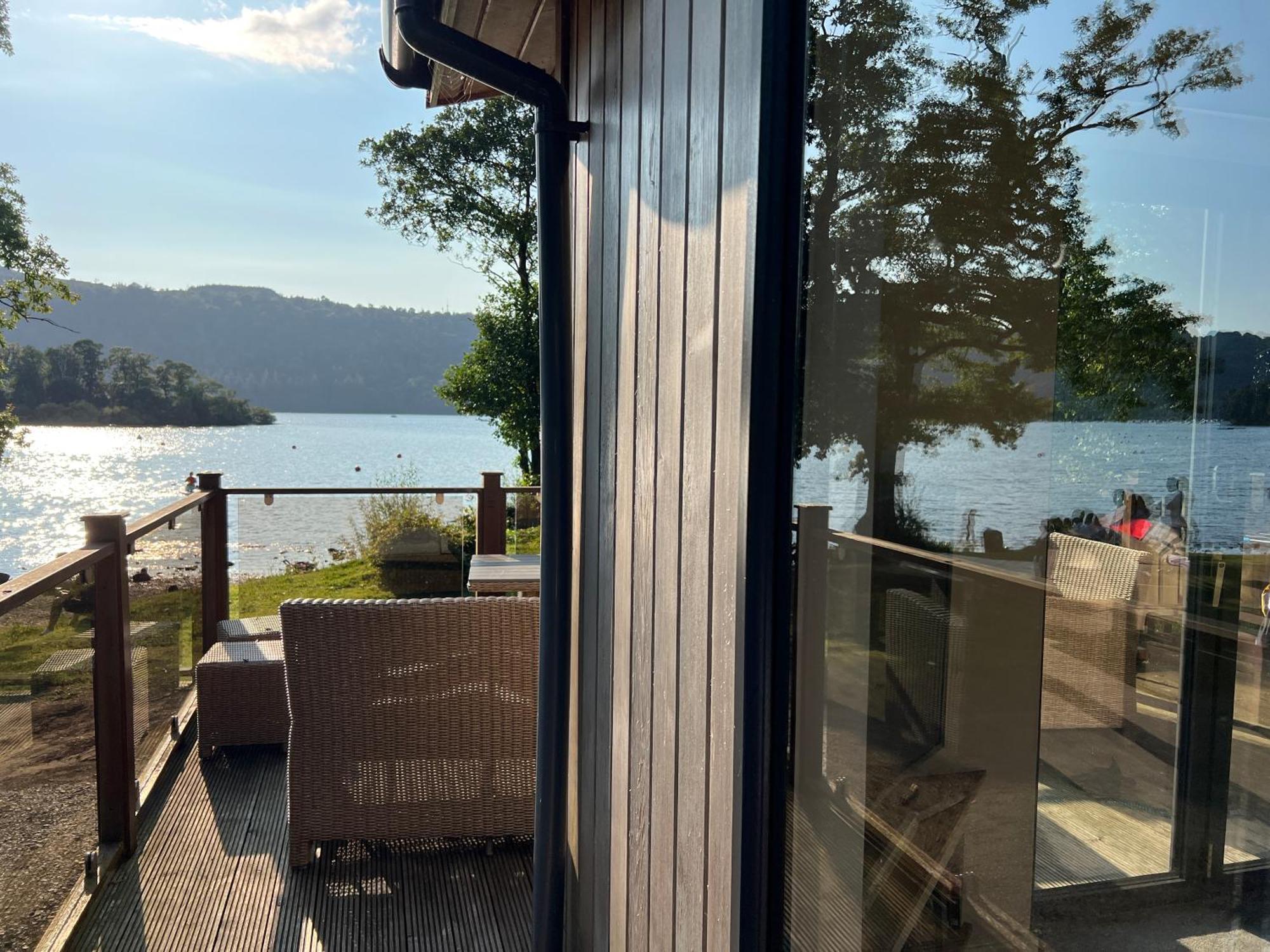 Loubi'S Lakeside Lodge ウィンダミア エクステリア 写真